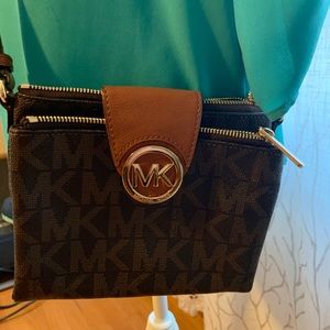 Michael Kors Crossbody
